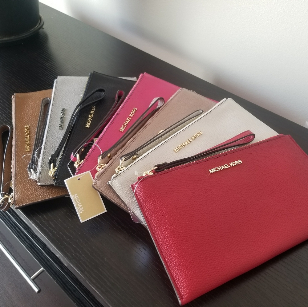 Michael Kors Wristlet